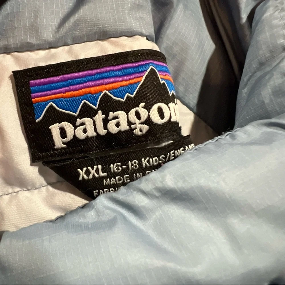 Patagonia Girls' Down Sweater Jacket Size XXL